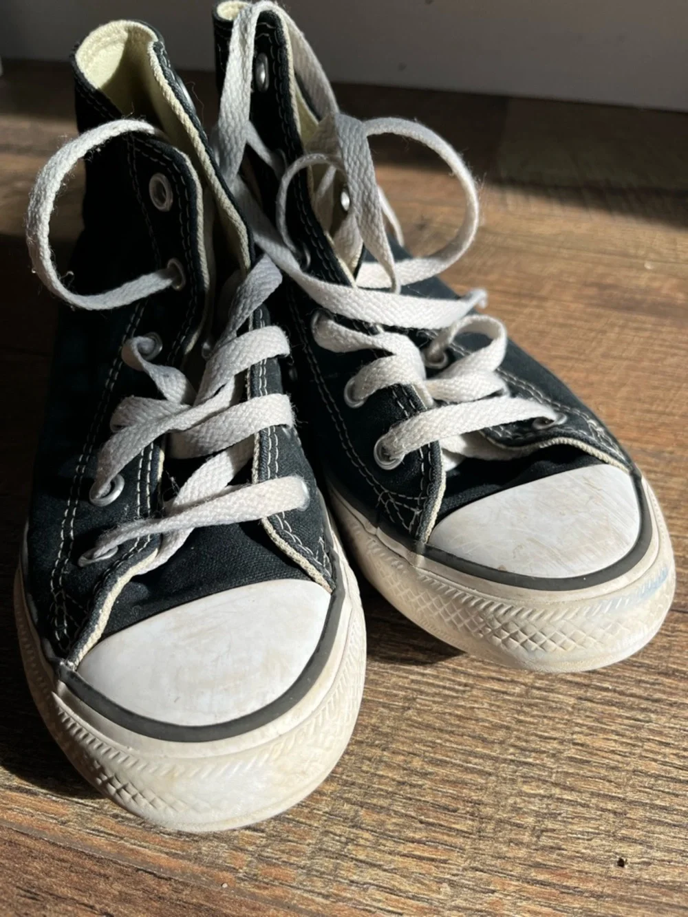 Converse Chuck Taylor All Star Hi-Top sneaker in black size 1‎